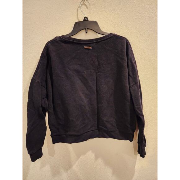 Betsey Johnson Performance Womens Black Crop Shoelace Shoulder Sweatshirt Sz M/L - Picture 3 of 4